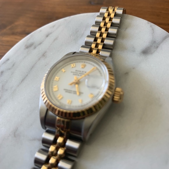 Vintage Rolex Datejust Watch - Picture 2 of 15